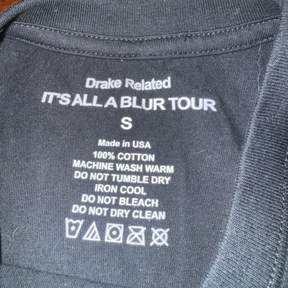 DRAKE Relates “It’s All a Blur” Tour Tee - Picture 5 of 5